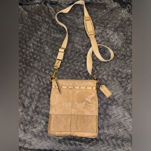 Vintage Coach crossbody purse